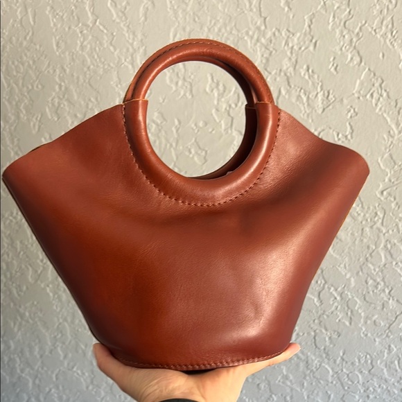 Portland Leather Milan Bag - Picture 3 of 6